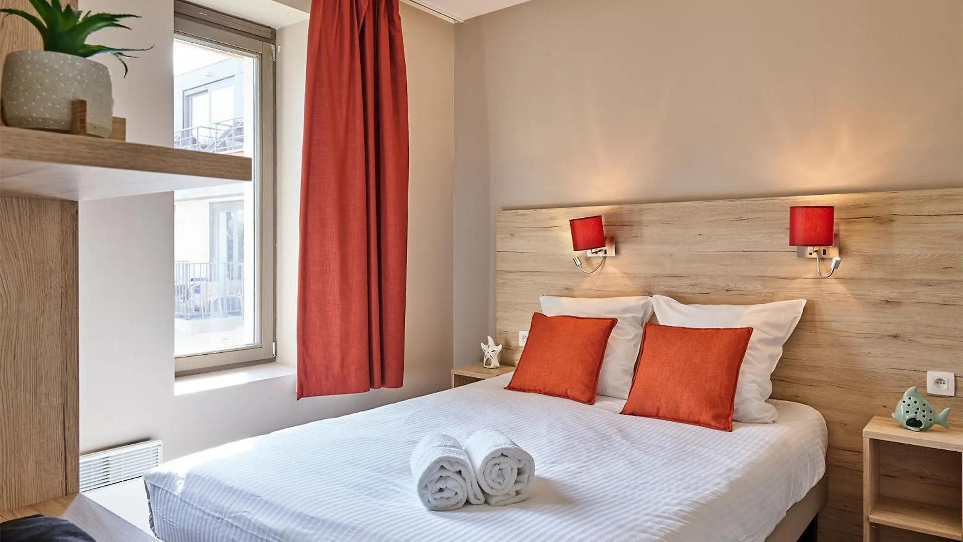Holiday Suites Westende - מידלקרק בלגיה